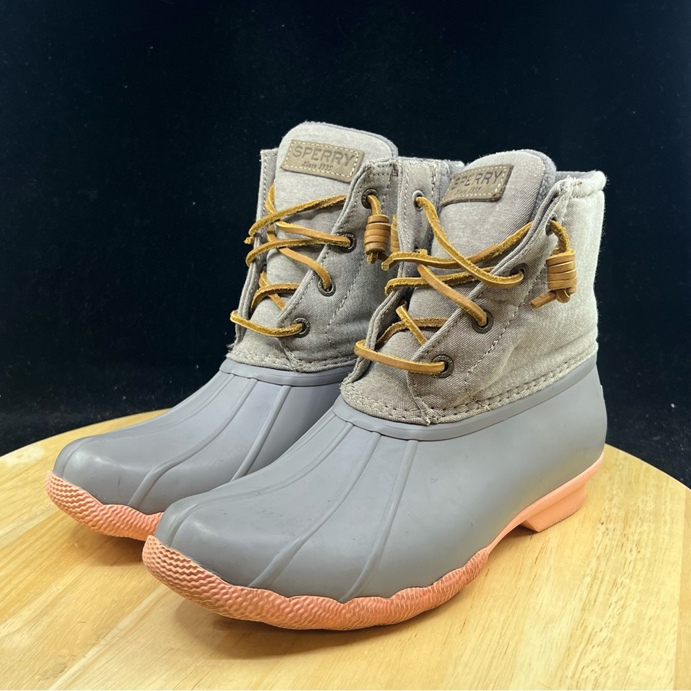Sperry Top-Sider Khaki Duck Boot Women Saltwater Pop Outsole US Sz 6.5 Pink Sole - Picture 2 of 10